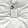 Adequado para capas de celular Apple 18 Pro e iPhone 18 Pro Max, apresentando um design moderno estilo coreano com um padrão de grade único e delicado e motivo de flor de lírio.