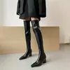 Primeiro Encontro: Botas de couro off-white de cano alto, outono e inverno, com salto alto elástico grosso, tamanho grande, botas femininas