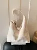 Bolsa de Ombro Grande Capacidade Estilo Relaxado Transfronteiriço para Comutação e Aula para Mulheres, Bolsa de Mão Fresca Artística, Bolsa Tote Casual da Moda