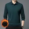 Nuevo T-shirt de invierno para hombre con solapa a rayas talla mediana Verde moda casual para hombre moda de dos piezas falsas top de base venta al por mayor