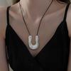 Collar en forma de U de estilo frío y moderno, con personalidad, ligero, de lujo, de nicho, cadena larga para suéter, collar Joker de alta gama, venta al por mayor para mujer