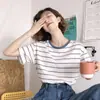 Nueva Camiseta de Verano Estilo Universitario Holgada Adelgazante a Rayas para Estudiante Tops para Mujer Camiseta de Manga Corta Trendy para Mujer
