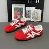 Zapatos de Entrenamiento Alemanes Rojos de Cuero Suave para Mujer, Zapatos Nuevos de Año Nuevo Primavera 2026, Tenis Planos Casuales Retro para Mujer, Zapatos Deportivos
