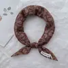 Pañuelo Cuadrado Pequeño de Algodón Histórico Floral Cachemir Colorido para Mujer 58X58 Estilo Universitario Reductor de Edad Pañuelo Pequeño Transpirable