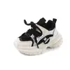 Zapatillas de Malla para Niños Zapatos Gruesos para Niñas Nuevos de Primavera Zapatos para Caminar de Bebé Suela Suave Transpirables Zapatos Deportivos para Niños Pequeños