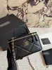 Bolsa de Mão, Ombro e Transversal, Elegante e Versátil, Metal em Forma de V, Novo Estilo 2026, Bolsa de Corrente Acolchoada Estilo Chanel, Mini para Mulheres