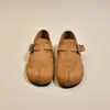 Sapatos Birkenstock retrô de bico dividido para mulheres, novo modelo outono e inverno, com fivela de camurça, totalmente fechados, de sola macia, sapatos baixos casuais para calçar sem cadarço