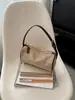 Colección Otoño 2026: Bolso para Axila de Terciopelo Mate, Bolso Cilindro Retro y Elegante, Versátil para Hombro, Cruzado y Bolso de Mano