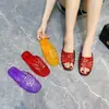 Zapatillas de baño de cristal de moda para mujer, zapatos de gelatina, zapatos versátiles para interior del hogar, antideslizantes, resistentes al olor, resistentes al desgaste, zapatillas para mujer