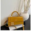 2026 Nuevo Bolso de Mano Cuadrado Pequeño de Alto Valor de Moda Simple Casual Versátil Bolso de Hombro Cruzado de Moda