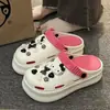 Sapatos de Caverna de Queijo com Solado Grosso Feminino Roupa de Verão Celebridade da Internet Ins Casa Antiderrapante Sapato Sandália com Sensação de Banheiro para o Verão