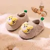 Pequeno Cervo Mili Pelúcia de Inverno Novas Pantufas para Meninas, Desenho Animado Antiderrapante Solado Macio Calçados Infantis para Casa com Tira