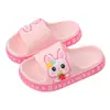 Chinelos Infantis Verão Novas Meninas Desenhos Animados Non-slip Fundo macio Pequeno e Médio Chinelos Indoor Crianças para Meninos e Crianças