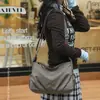 Bolso plisado de nailon nuevo para otoño e invierno 2025 para mujer, bolso versátil para el antebrazo para ir al trabajo, bolso de hombro para viajar, bolso de mamá