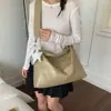 Nova Bolsa Saco Matelassê Vintage de Alta Qualidade para Mulheres 2026, Bolsa de Ombro Cruzado Casual de Nicho, Versátil para o Dia a Dia