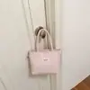 Nova Bolsa de Palha Tecida Simples para Mulheres Verão 2026, Bolsa de Mão Estilosa e da Moda, Bolsa Transversal Versátil para o Dia a Dia