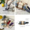 Bolso de mano de felpa a cuadros con ambiente de otoño e invierno, bolsa de almacenamiento portátil, bolsa organizadora portátil de gran capacidad para cuidado de la piel y maquillaje