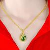 Colar de gota de água verde de areia vietnamita Pingente de trevo de quatro folhas Corrente de clavícula de pavão Corrente feminina elegante e versátil