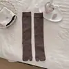 Calcetines de Otoño Invierno Japoneses Color Café de Baja Presión para Pantorrilla con Dos Dedos Adelgazantes Antideslizantes Versátiles Casuales Largos Sin Costuras para Mujer