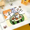 Alfombrilla de ratón de gato de dibujos animados tamaño pequeño Alfombrilla para mesa de ordenador Alfombrilla de juego Borde antideslizante Bloqueo de borde Engrosada Alfombrilla de mesa para cibercafé E-sports