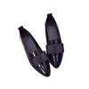 Zapatos pequeños de cuero estilo británico 2025 Primavera y Otoño Nuevos Zapatos planos de mujer combinables Zapatos negros con lazo Mocasines sin cordones