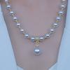 Collar de perlas moradas con incrustaciones de diamantes de nueva moda 2024, cadena de clavícula con diseño original de nicho y personalidad femenina.