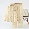 Roupa de casa feminina de crepe de algodão puro com estampa distribuída, manga curta e calça comprida para primavera e verão, pijama casual solto e confortável para casa
