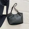 2025 Nova Bolsa de Verão Feminina Retrô Grande Capacidade Couro Macio Comutadora Bolsa de Ombro Bolsa Tote Sogra Bolsa de Compras