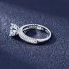 Anillo de Simulacro Transfronterizo de Deseo Anillo Completo de Diamantes para Mujer Anillo Europeo y Americano de Cuatro Garras Anillo de Compromiso Anillo de Simulacro de Diamantes Joyería