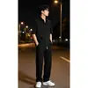 Traje de Verão Masculino 2026 Novo, Conjunto de Roupa de Verão Fino Estiloso e Moderno, Conjunto de Camisa Fresco e de Alta Qualidade para Homens, uma Combinação Bonita e Elegante