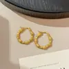 Pendientes Geométricos de Acero Inoxidable Europeos y Americanos, Estilo Nuevo, Versátiles, Retro, Diseño de Lujo Ligero, Pendientes Transfronterizos Simples para Mujer