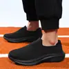 Sapatos Masculinos Casuais Slip-On de Malha Xiyin de Tamanho Grande para Travessia de Fronteira, Sapatos Leves de Malha Respiráveis com Absorção de Choque para Corrida e Caminhada