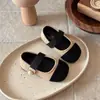 Zapatos para niñas, zapatos bajos de cuero para niñas pequeñas, nuevos modelos primavera y otoño 2026, zapatos de vestir sencillos para niños medianos y grandes, mocasines infantiles de suela blanda