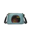 Bolsa de Ombro Feminina Retro com Relevo para Comércio Exterior 2026 Nova Moda Bolsa Transversal de Alto Padrão Estilo Chinês Bolsa Pequena de Couro Macio