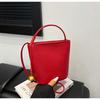 Bolsa de Ombro Retro Transfronteiriça para Mulheres 2026 Novo Estilo Simples de Alta Qualidade Nicho Bolsa Saco Moda Tendência Bolsa de Ombro