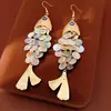 Brincos de agulha prateados com diamantes, brincos de tarraxa oval plissados de borboleta, brincos vintage retrô com um design único, brincos de nicho para mulheres