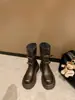 Pronto em Estoque e Enviado em Segundos! Sapatos Estilo Mãe Uva, Fivela de Cinto da Moda, Bico Redondo, Sola Grossa, Botas Curtas Versáteis, Botas de Cavaleiro para Mulheres no Outono e Inverno