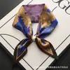 Nuevo pañuelo de seda largo pequeño vintage con hebilla de perla magnética para mujer, elegante y con estilo, bufanda de cuello con lazo, moderna y versátil