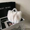 Nuevo bolso de peluche de imitación de piel de conejo, bonito bolso de calabaza, bolso de señora portátil, bolso de hombro con temperamento de nube de otoño e invierno.