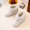 Botas de nieve de gamuza de moda para niñas, nueva colección de otoño 2026, zapatos de algodón cálidos engrosados y forrados de felpa para niños, botines, botas de nieve