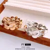 Pulseira de Metal em Formato de S Torcido Elástico com Emendas, Design Moderno, Pulseira Estilo Europeu e Americano, Joia de Luxo Leve e de Alta Qualidade