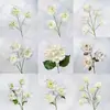 Ramo falso de simulación de color blanco terminado con flores de seda artificial para boda, fila de flores de plástico, arreglo de boda de alta calidad