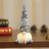 Decoración Navideña Rayada Copo de Nieve Tejida Sombrero de Estrella de Cinco Puntas con Luces Muñeco Colgante de Pierna Brillante Adorno Regalo