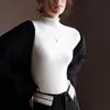 Nueva camiseta modal de otoño e invierno 2026 con cuello semi-alto y volantes para mujeres jóvenes y de mediana edad, corte ajustado, manga larga