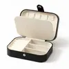 Caixa de Armazenamento de Joias à Prova de Poeira, Caixa de Armazenamento de Brincos, Pequena Embalagem de Joias de Veludo Estilo Chanel, Personalização Personalizada no Atacado