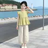 Conjunto de Verano para Niñas 2026 Estilo Nuevo: Blusa con Mangas Acampanadas Pequeñas y Pantalones de Pierna Ancha, Elegante Conjunto Coreano Dulce de Dos Piezas para Niñas