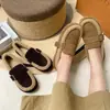 Mocasines Cálidos para Mujer para Usar Afuera 2025 Zapatos Planos Nuevos con Suela de Goma Zapatos Tipo Gorro de Invierno con Forro de Felpa de Una Sola Pierna Retro Gruesos de Algodón para Mujer