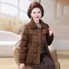 Nueva Chaqueta de Algodón Cálida Casual Invierno Solapa Cremallera Corta Moderna Ropa para Madres de Mediana Edad Holgada Versátil Ropa de Algodón
