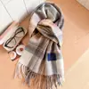 Cachecol Xadrez 100% Lã para Homens e Mulheres 2026 Novo Inverno Engrossado Azul Claro Estilo College para Estudantes e Casais
