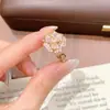 Popular no Xiaohongshu: Pulseira de camélia com zircônia cravejada de diamantes ultra brilhante para mulheres, de alta qualidade, elegante, versátil, anel ajustável
